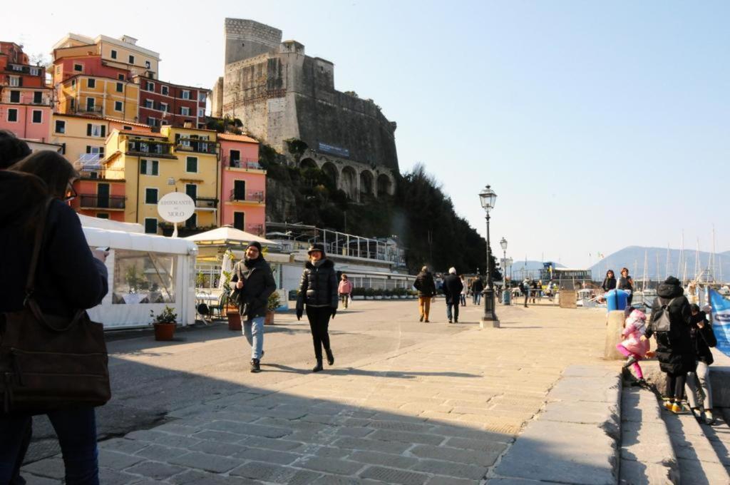 Ferienwohnung La Finestra Del Pesco Lerici Exterior foto